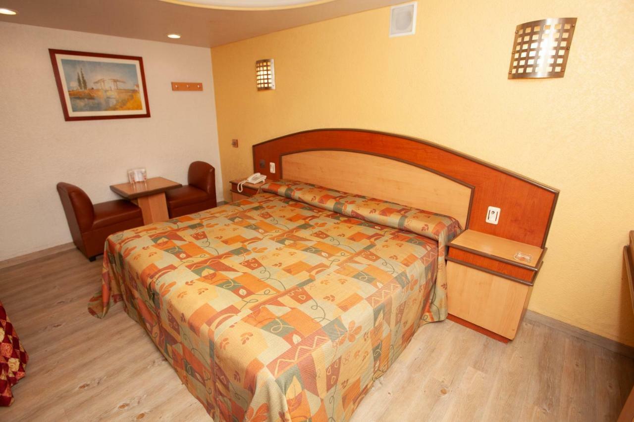 Hotel Tres Colonias - Solo Adultos Мексико Сити Екстериор снимка